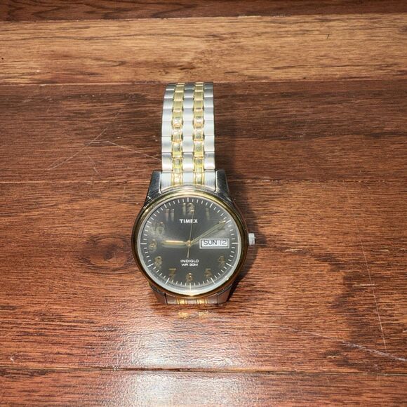 Timex Charles Street Watch Men Indiglo 35mm Silver Gold Tone Date - Picture 1 of 5
